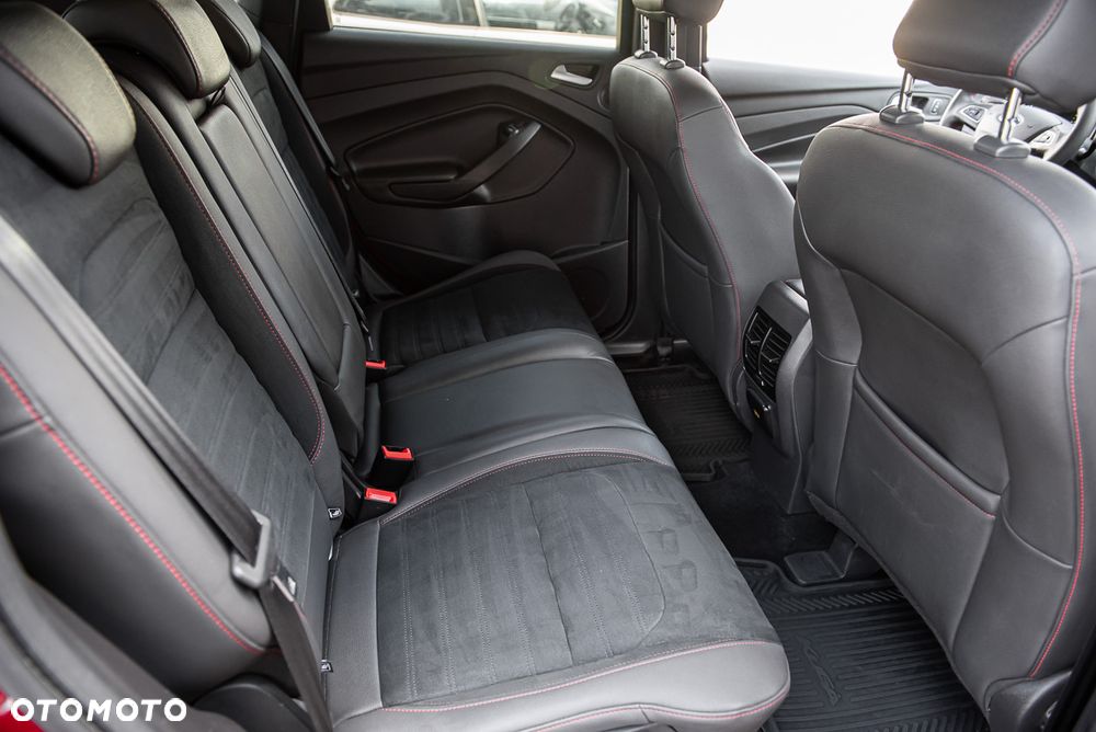 Ford Kuga 2.0 EcoBlue AWD ST-Line - 34