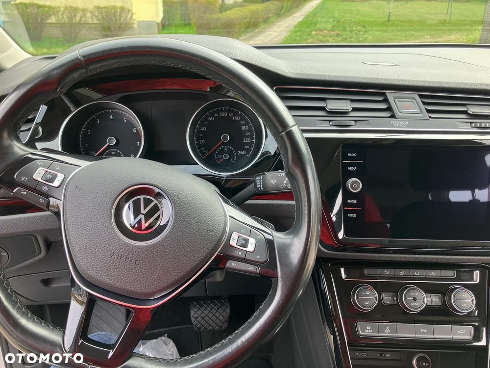 Volkswagen Touran 1.5 TSI EVO Highline DSG - 8