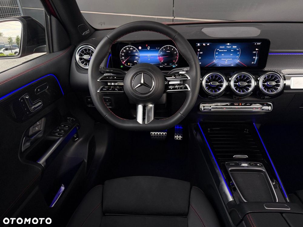 Mercedes-Benz GLB - 18