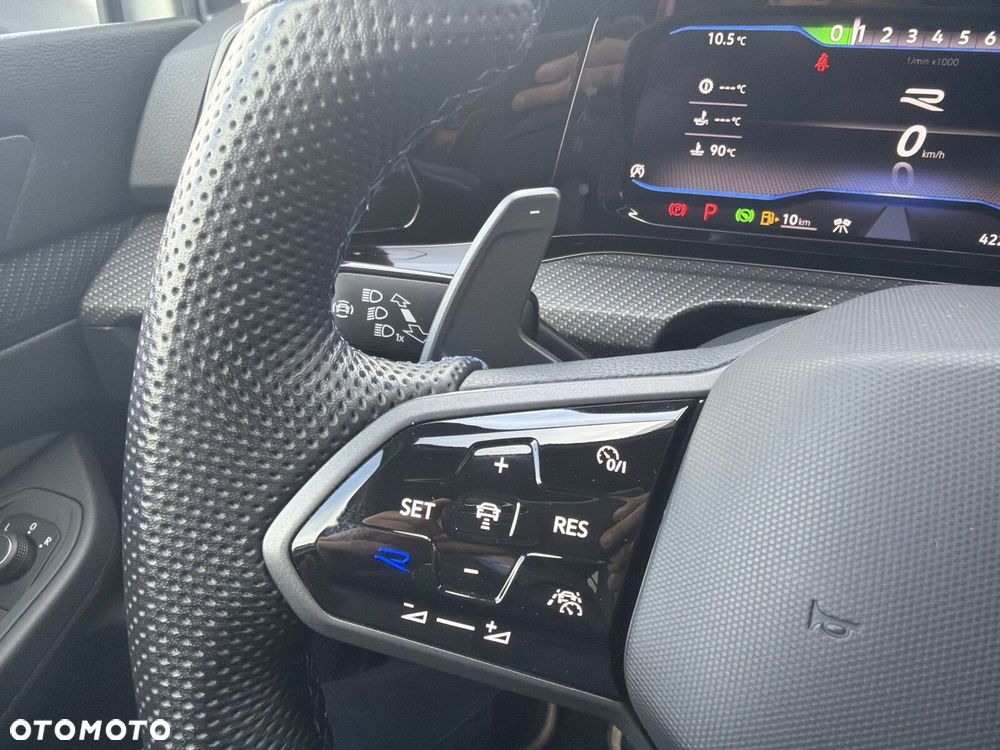 Volkswagen Golf 2.0 TSI 4Motion R DSG - 29