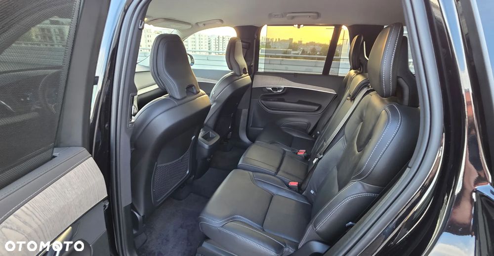 Volvo XC 90 B5 D AWD Plus Dark - 8