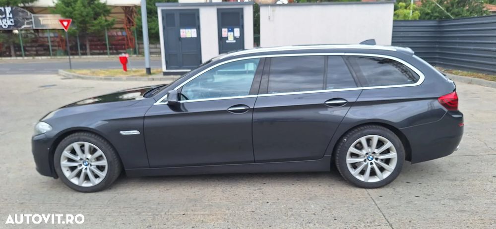 BMW Seria 5 520d Touring Aut. Luxury Line - 7
