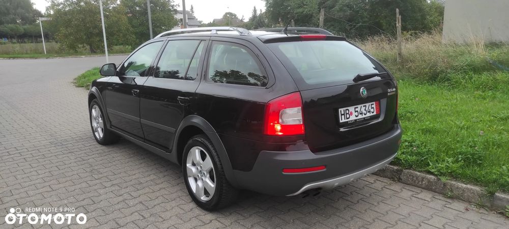 Skoda Octavia 2.0 TDI DPF 4x4 Ambiente - 40