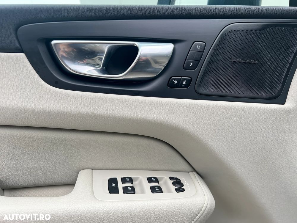 Volvo XC 60 T6 AWD Recharge Geartronic Inscription - 6