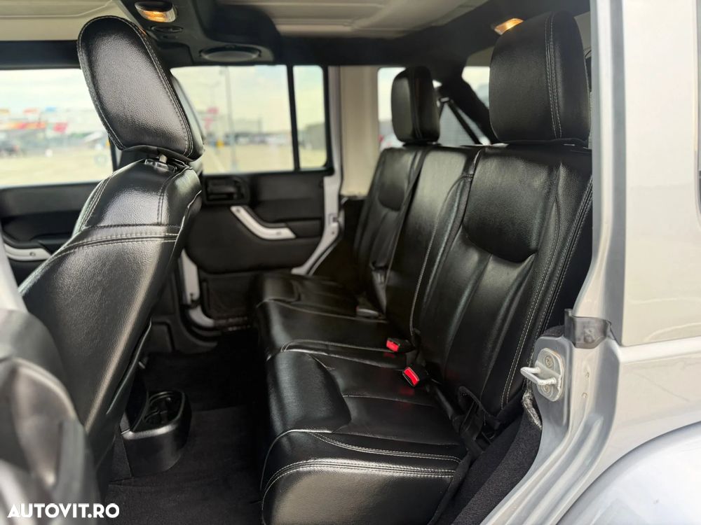 Jeep Wrangler Unlimited 3.6 V6 AT Rubicon - 8