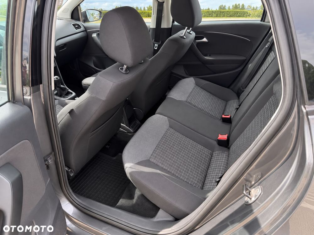 Volkswagen Polo 1.4 TDI BMT Comfortline - 13