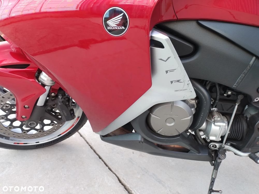 Honda VFR - 14
