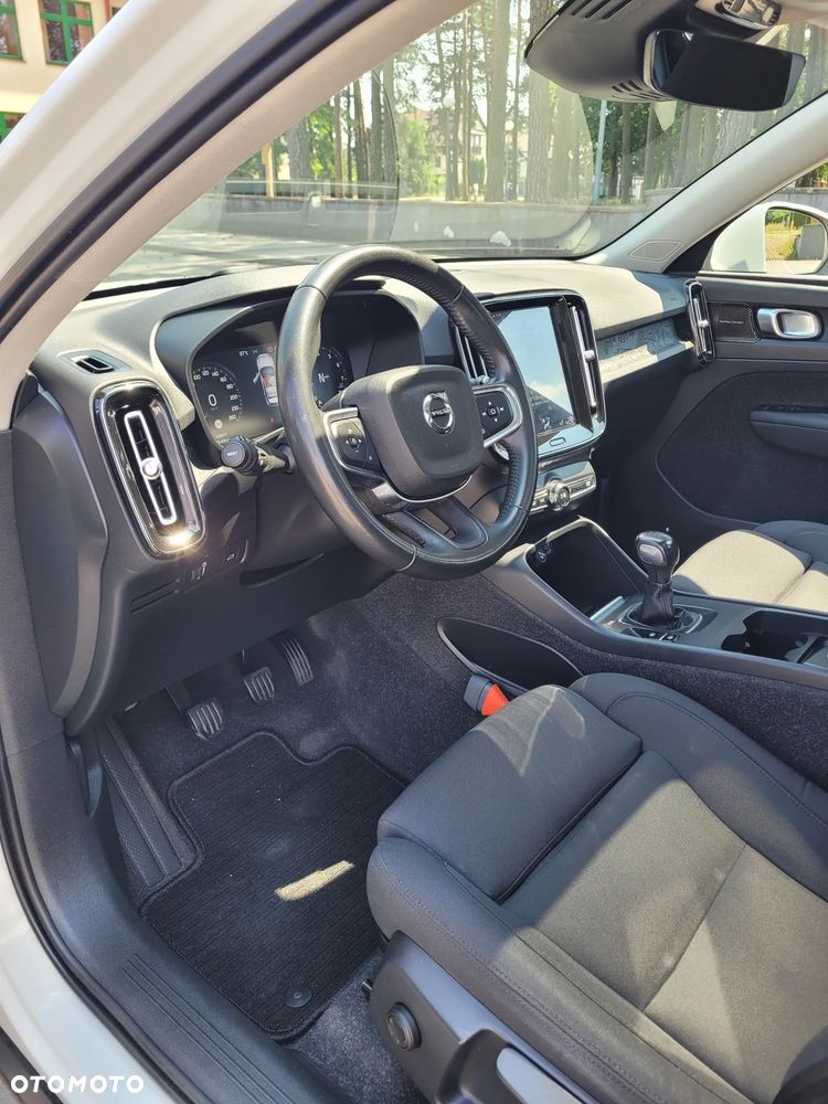 Volvo XC 40 T2 Momentum - 13