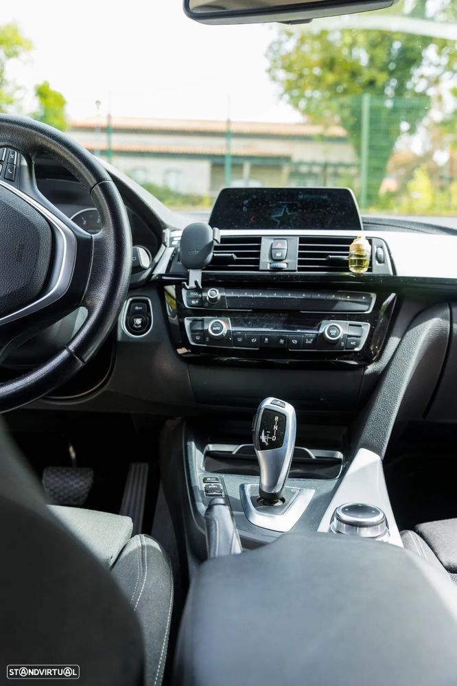 BMW 318 d Touring Line Sport Auto - 15