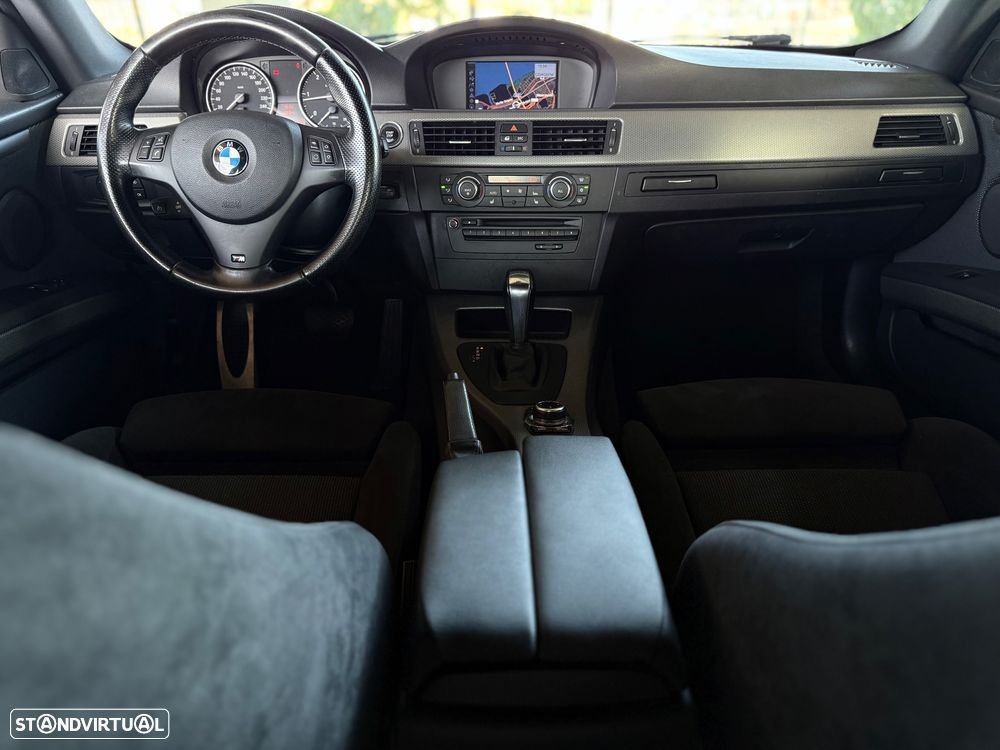 BMW 320 d Coupe Edição M Auto - 6