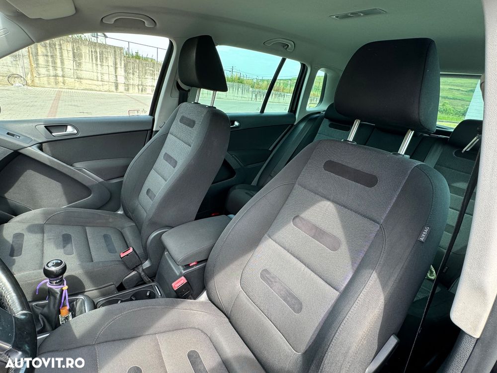 Volkswagen Tiguan - 8