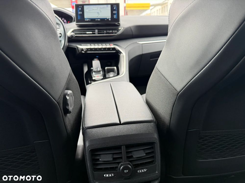 Peugeot 3008 1.2 PureTech Allure Pack S&S EAT8 - 23