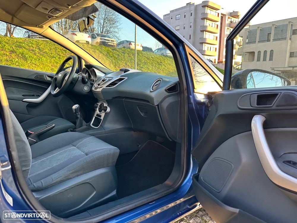 Ford Fiesta - 29