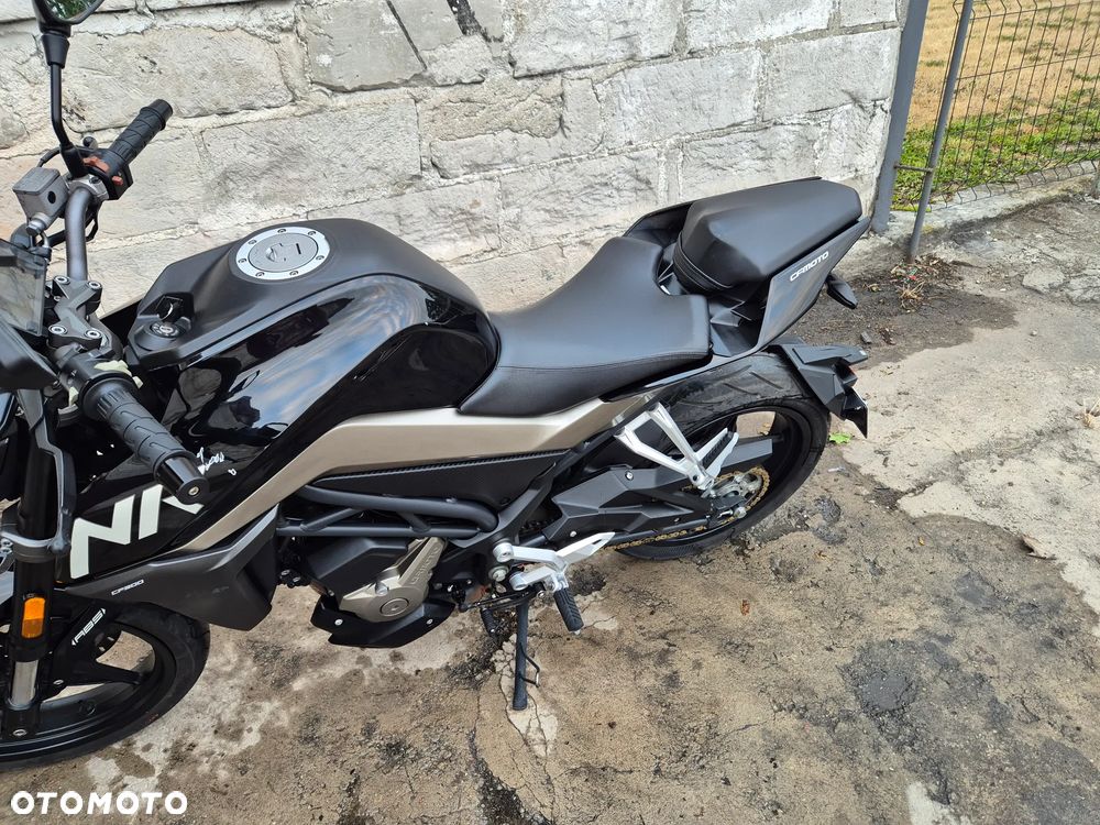 CFMoto 300NK - 16