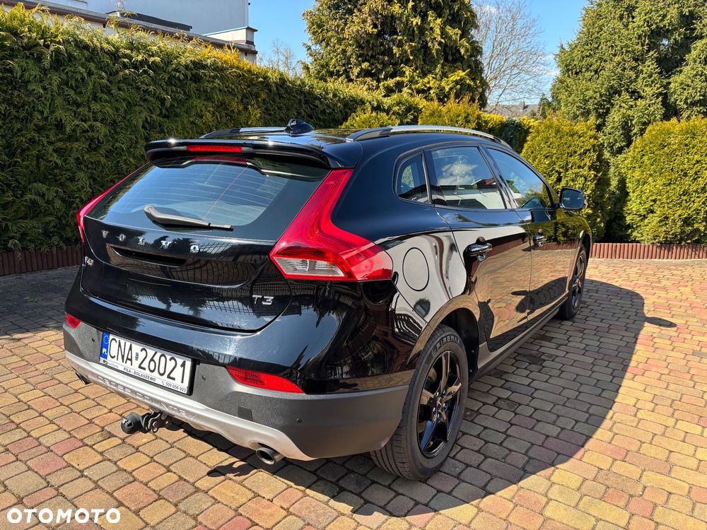 Volvo V40 Cross Country T3 Momentum - 4