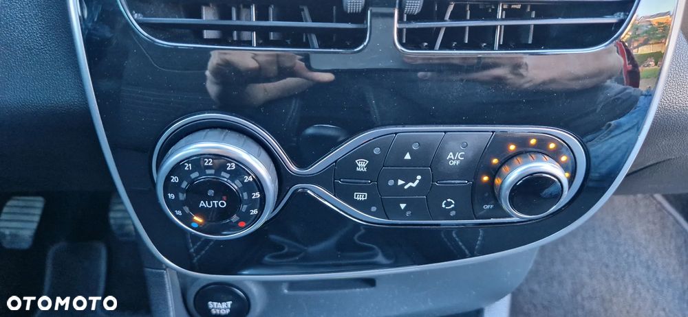 Renault Clio TCe 90 Limited - 29