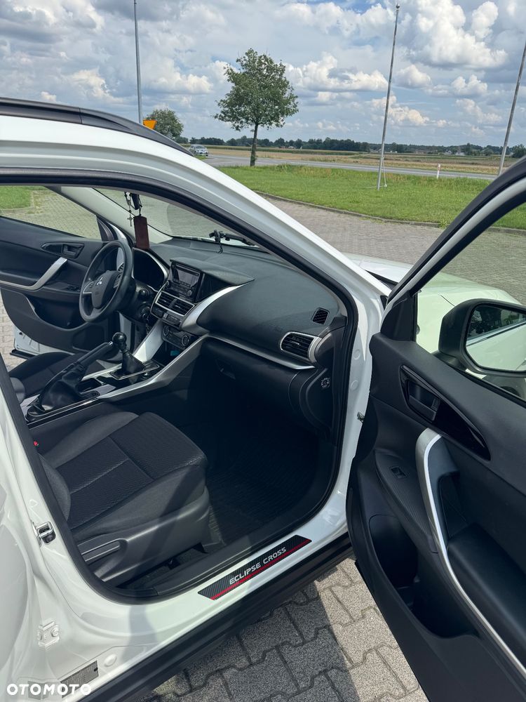 Mitsubishi Eclipse Cross - 17
