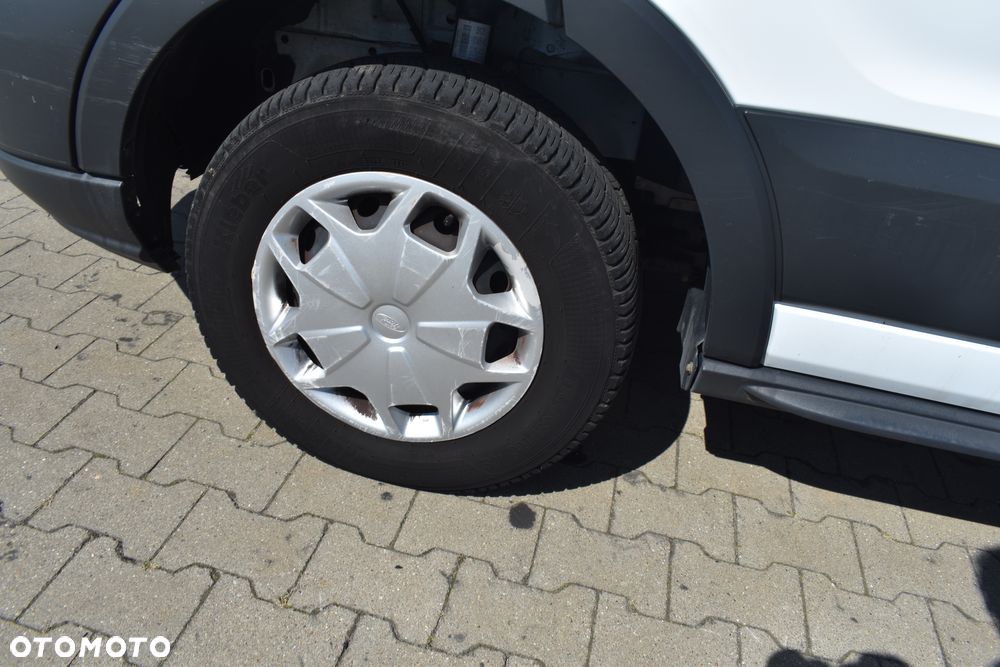 Ford Transit - 12