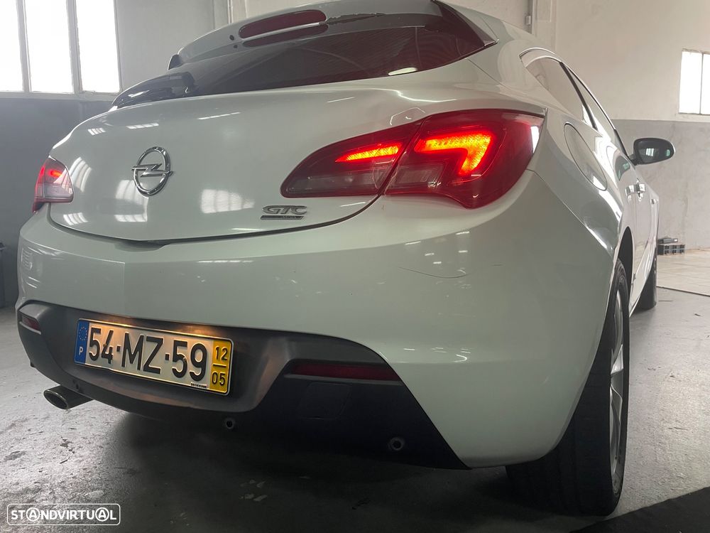 Opel Astra GTC 1.4 Turbo ecoFLEX S&S - 2