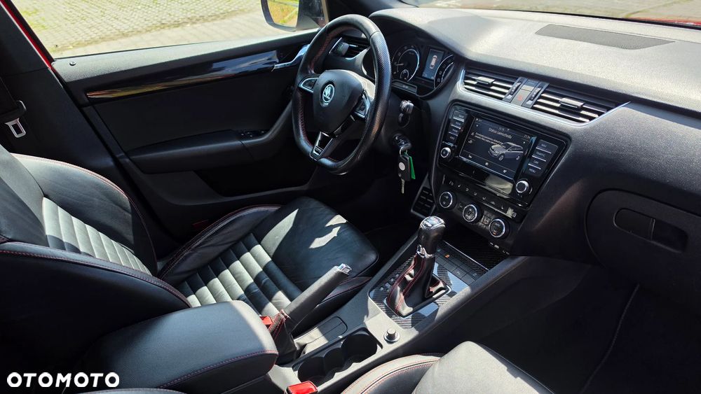 Skoda Octavia 2.0 TSI DSG RS 230 - 5