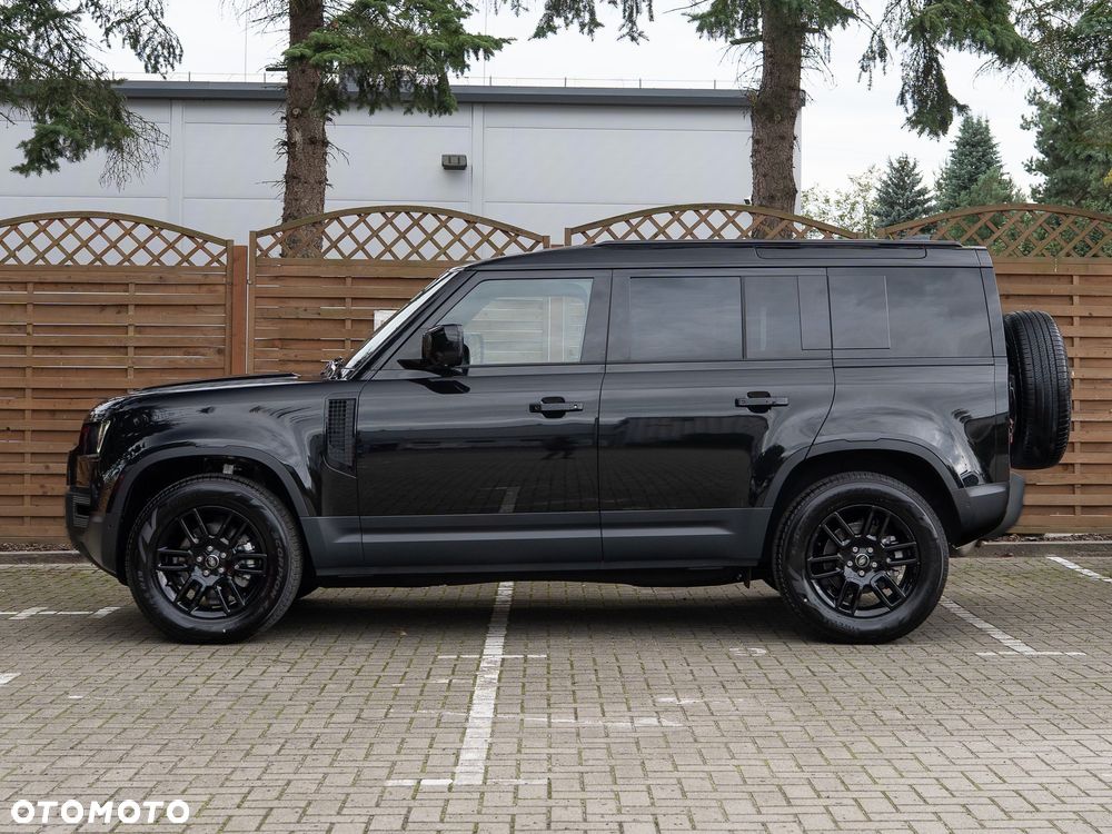 Land Rover Defender - 4
