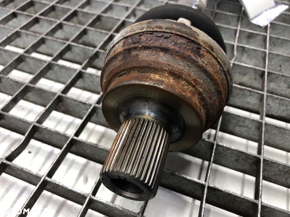 PÓŁOŚ PRAWY TYŁ - 119.00 PLN - VW PASSAT B8 Variant (3G5, CB5) 2014 - 2022 2.0 TDI 4motion 140 - 2