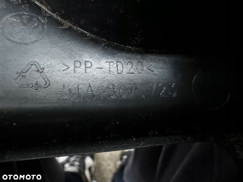 VW TOURAN II 5TA ŚLIZG ZDERZAKA LEWY PRZÓD 5TA807723 - 5