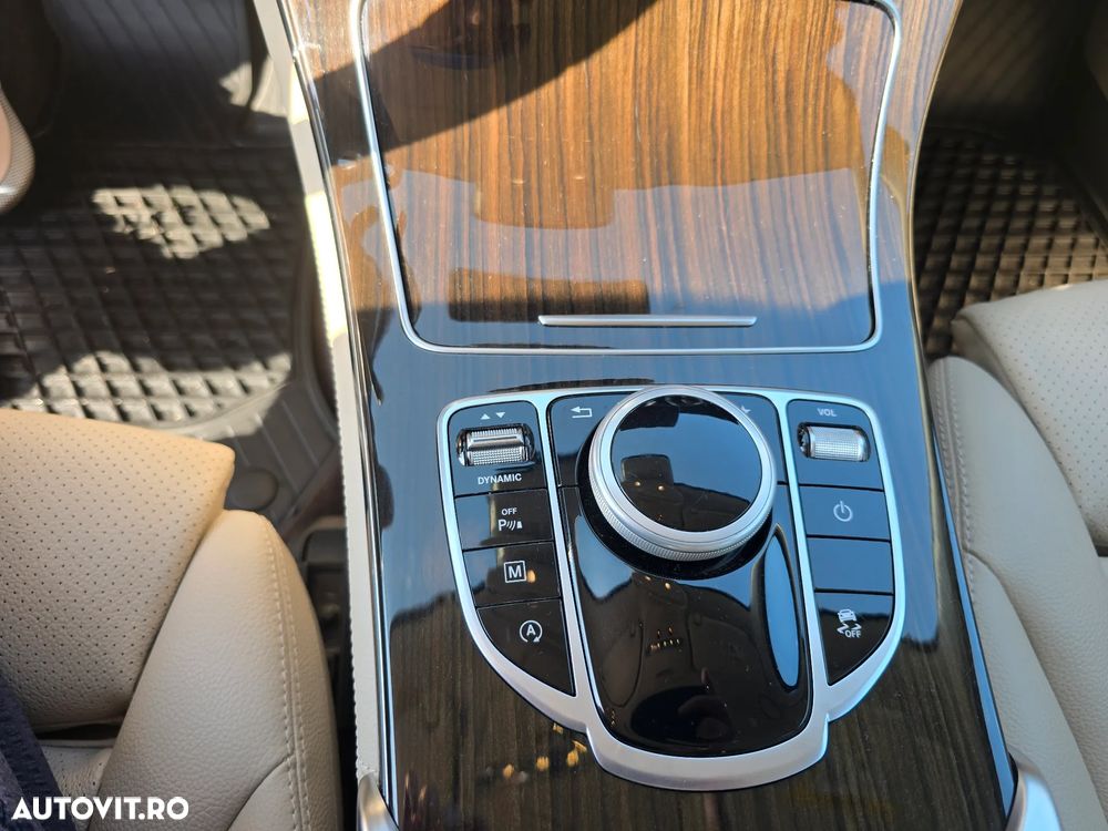Mercedes-Benz GLC 220 d 4MATIC - 11