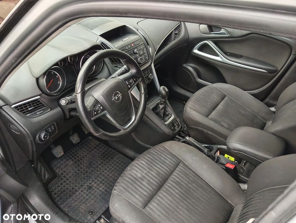Opel Zafira Tourer 2.0 CDTI Edition - 8