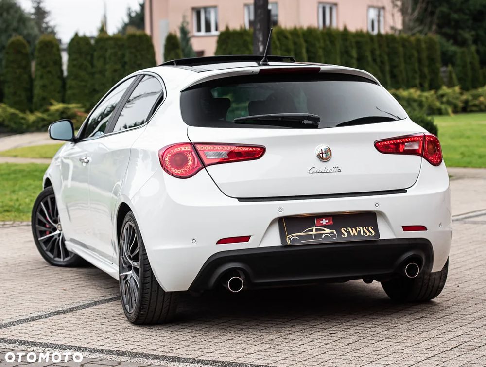 Alfa Romeo Giulietta 1.8 TBi 16V Quadrifoglio Verde - 8