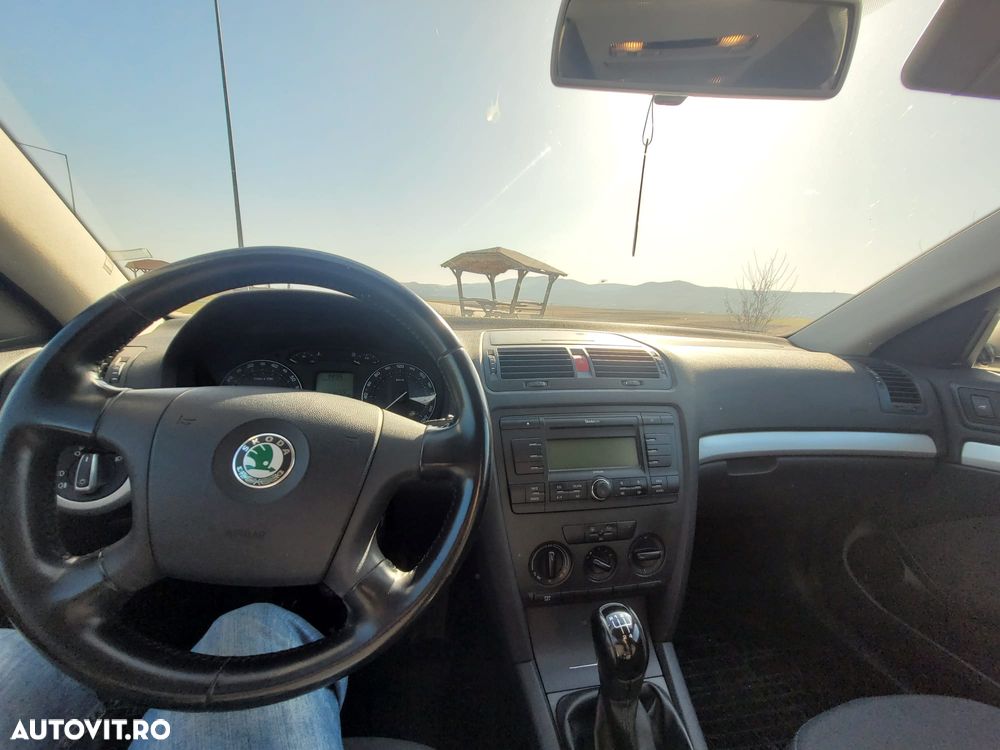 Skoda Octavia 1.6 - 5