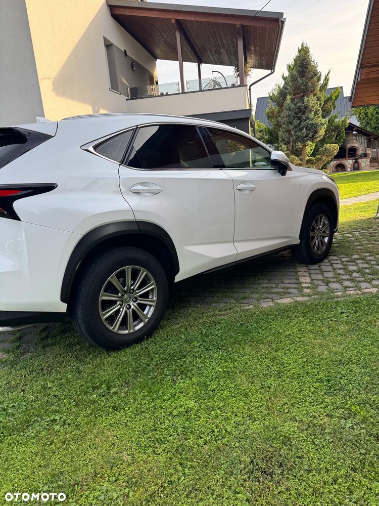 Lexus NX 200t - 6