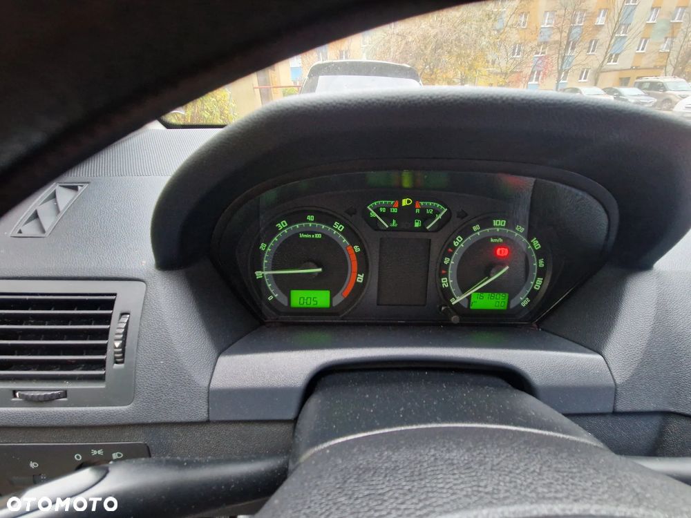 Skoda Fabia 1.4 16V Classic - 6