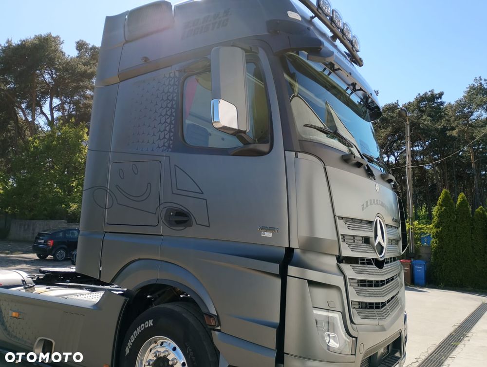 Mercedes-Benz ACTROS - 4