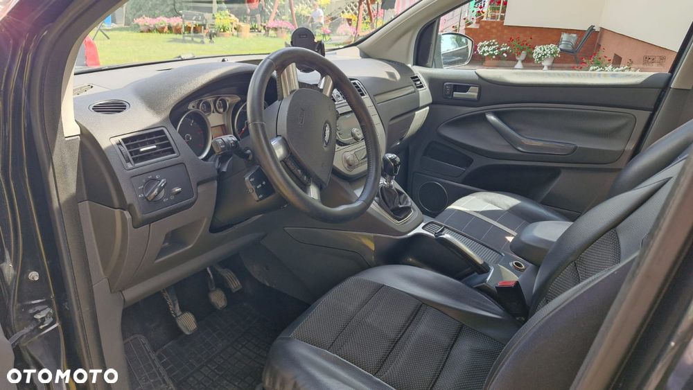 Ford Kuga 2.0 TDCi Titanium - 16