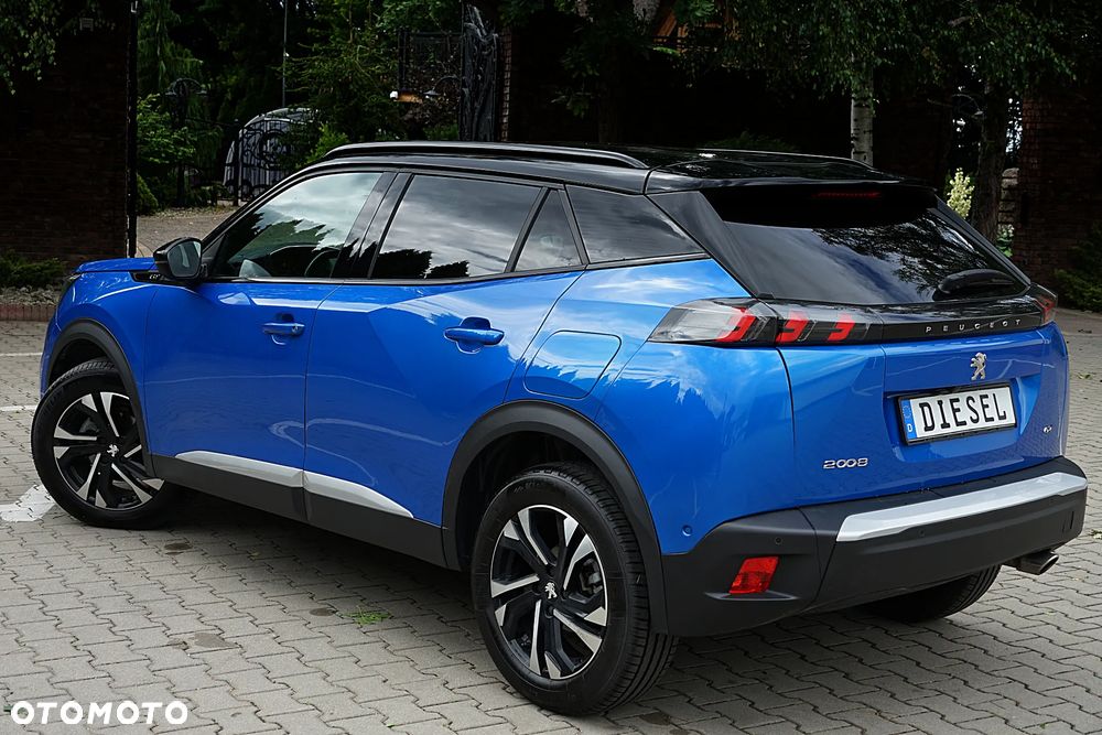 Peugeot 2008 - 12