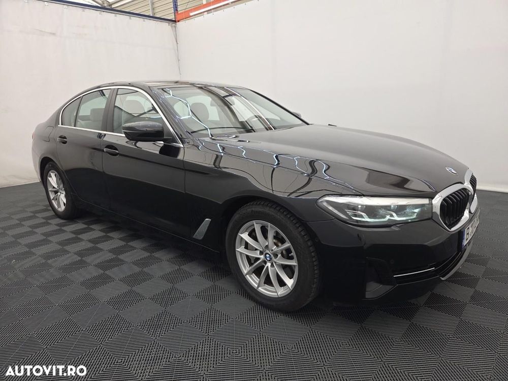 BMW Seria 5 530i xDrive AT MHEV - 3