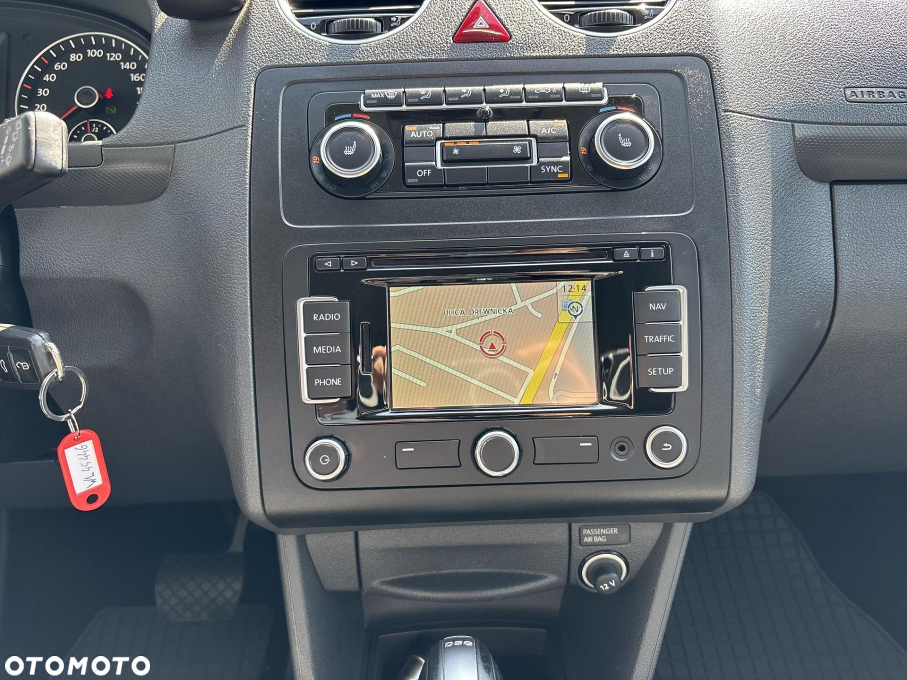 Volkswagen Caddy 2.0 TDI Trendline DSG 4Motion - 12