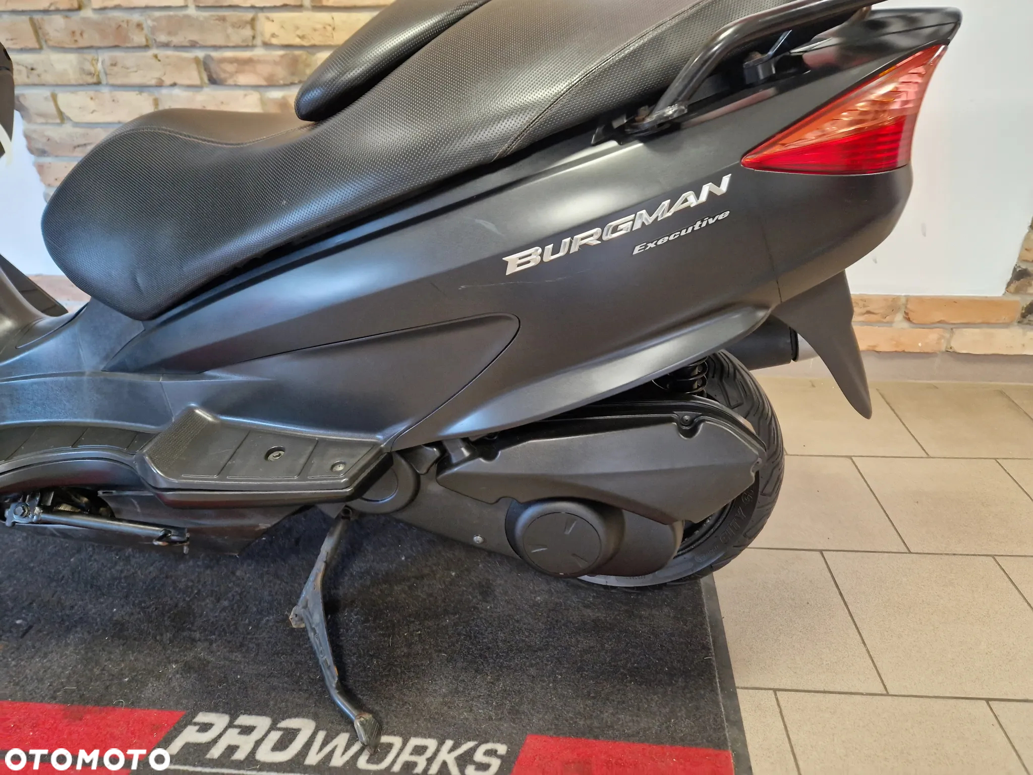 Suzuki Burgman - 14