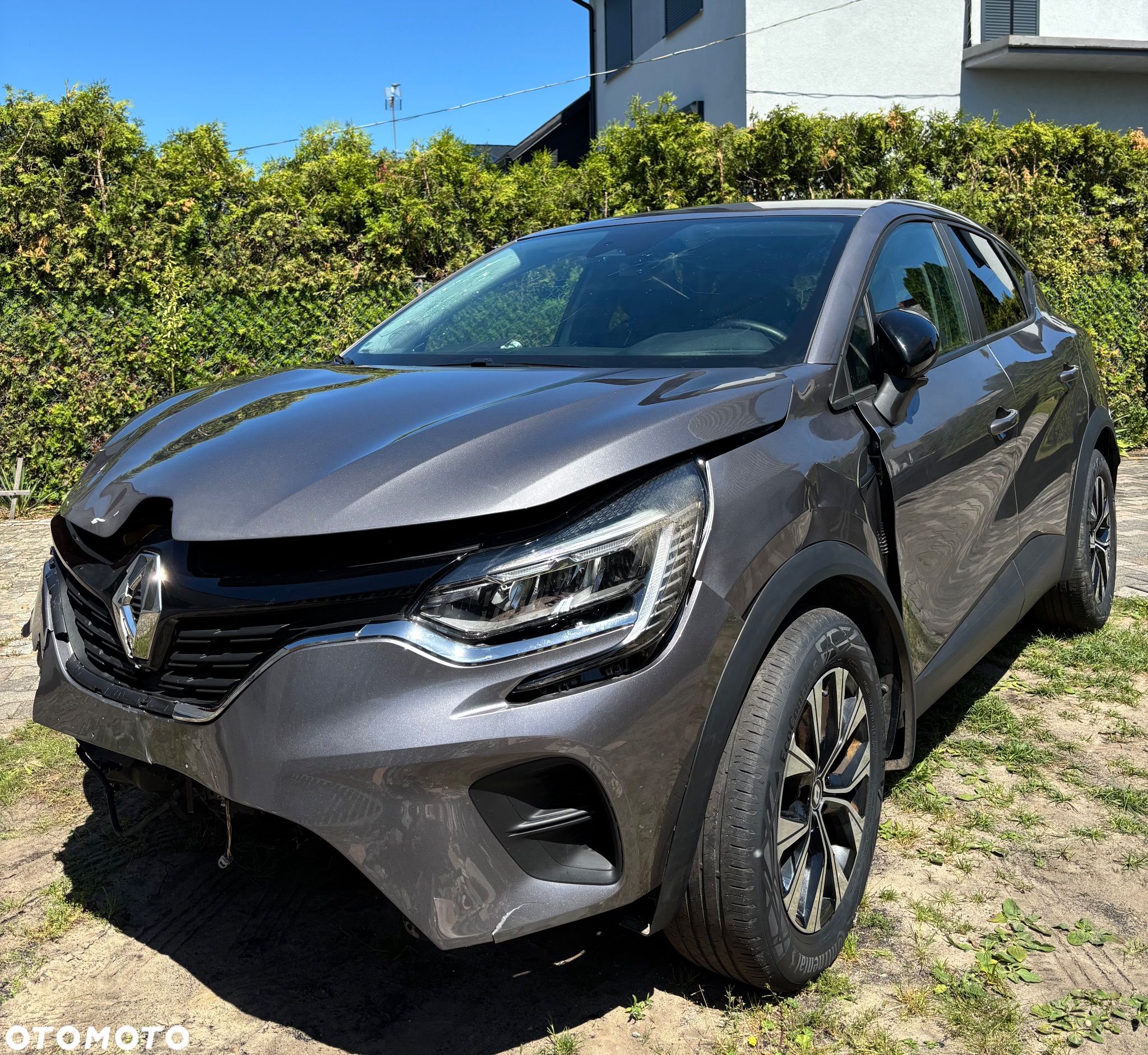 Renault Captur - 1