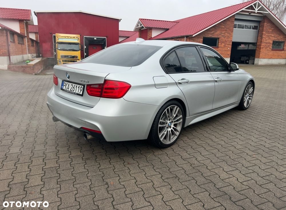 BMW Seria 3 335i Sport-Aut Luxury Line - 3