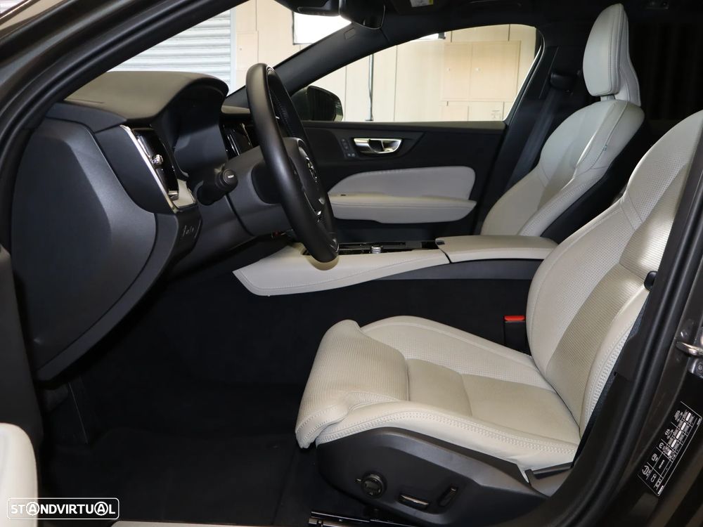 Volvo V60 2.0 T6 AWD TE Inscription - 24