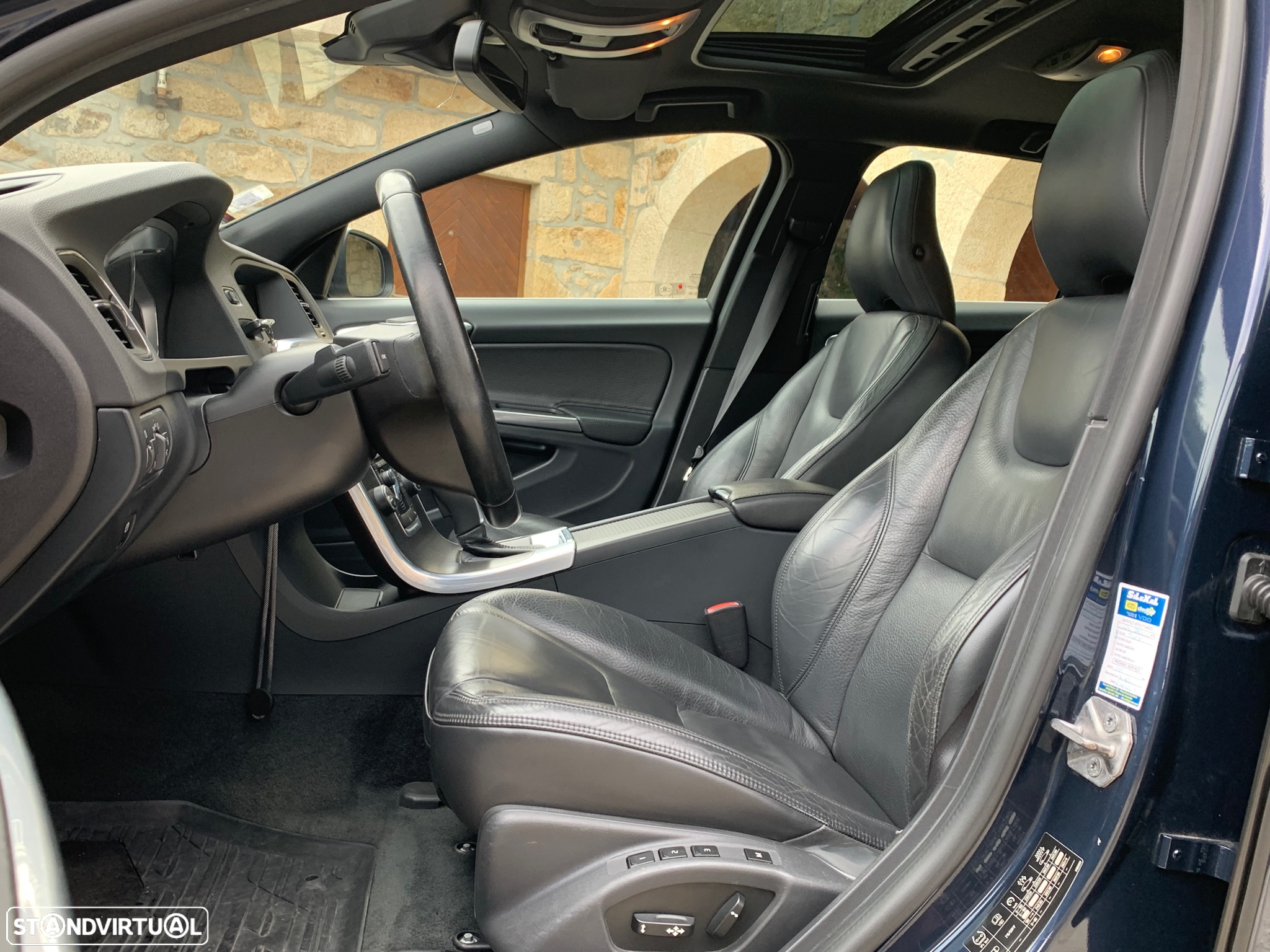 Volvo V60 D2 Geartronic Powershift Momentum - 10