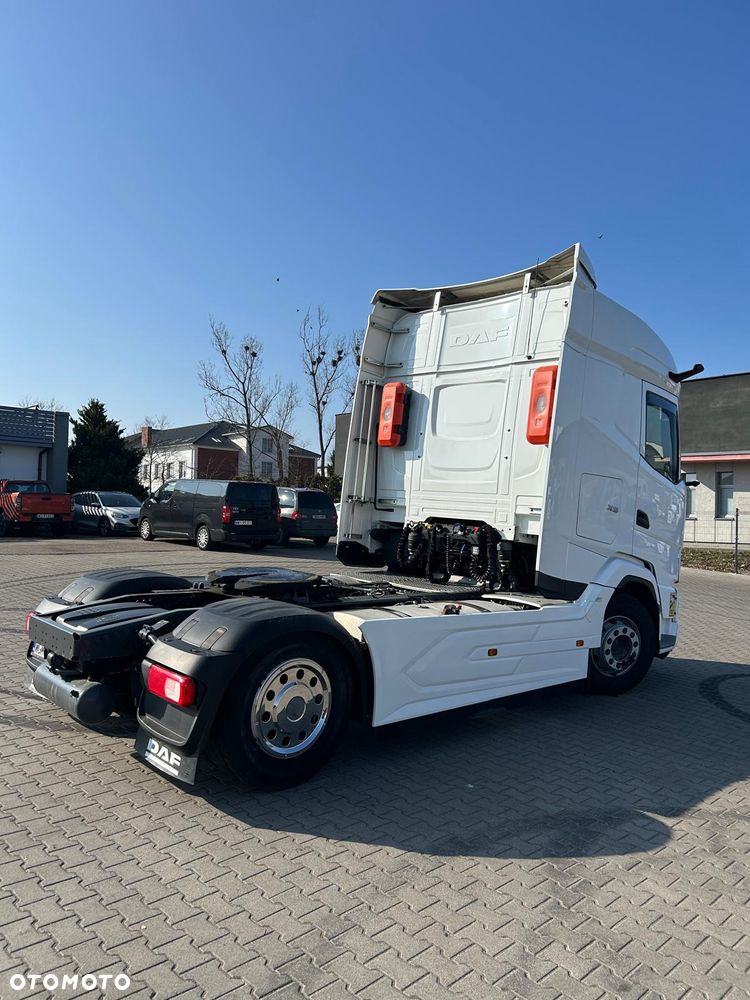 DAF XG - 8