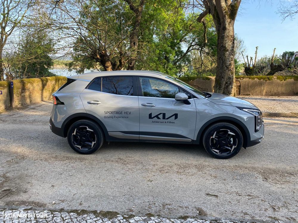 Kia Sportage 1.6 T-GDi HEV Drive - 13