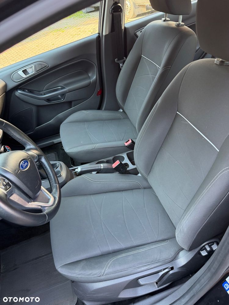 Ford Fiesta 1.5 TDCi Titanium - 6