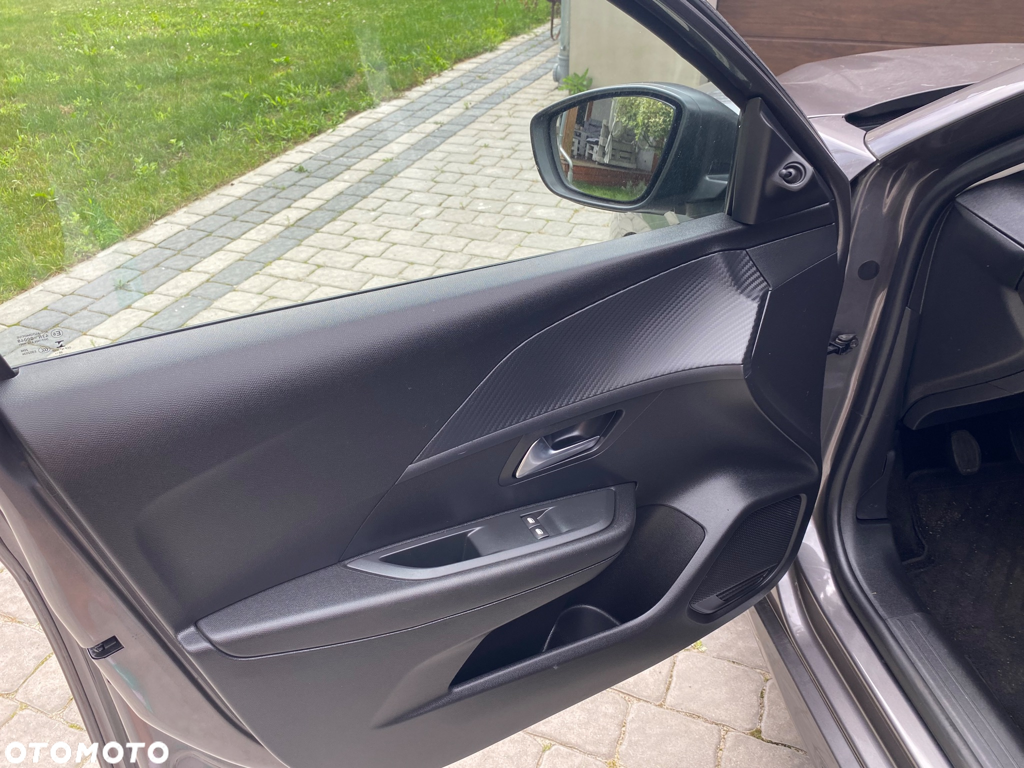 Peugeot 208 1.2 PureTech Style S&S - 11