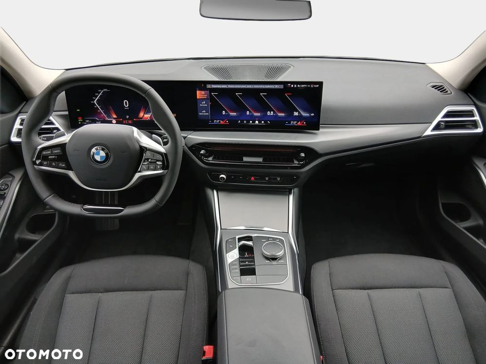 BMW Seria 3 318d MHEV - 16