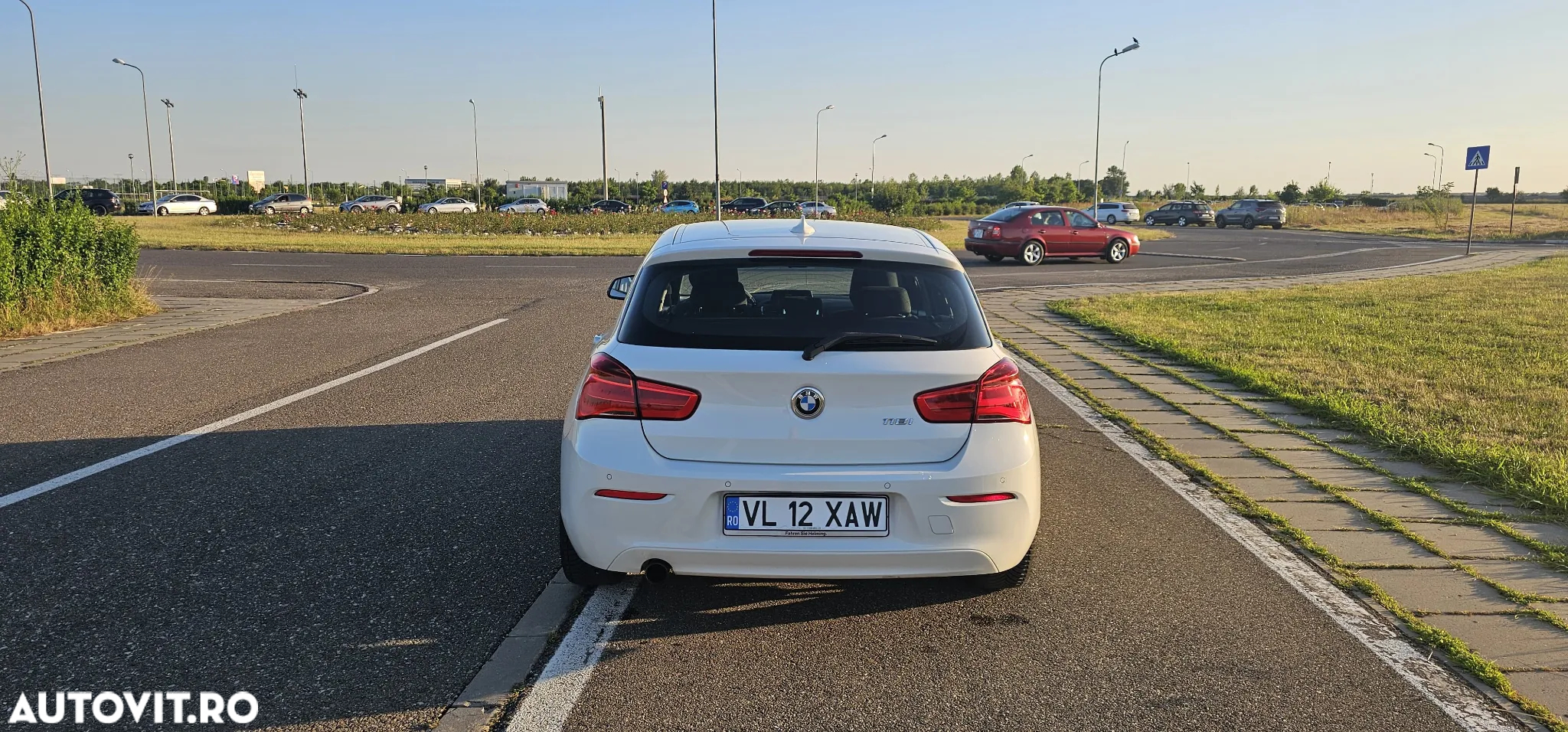 BMW Seria 1 118i - 25