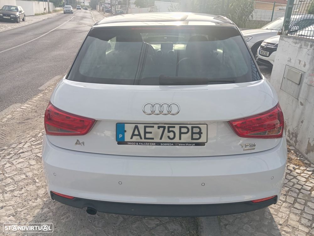 Audi A1 1.0 TFSI ultra - 4